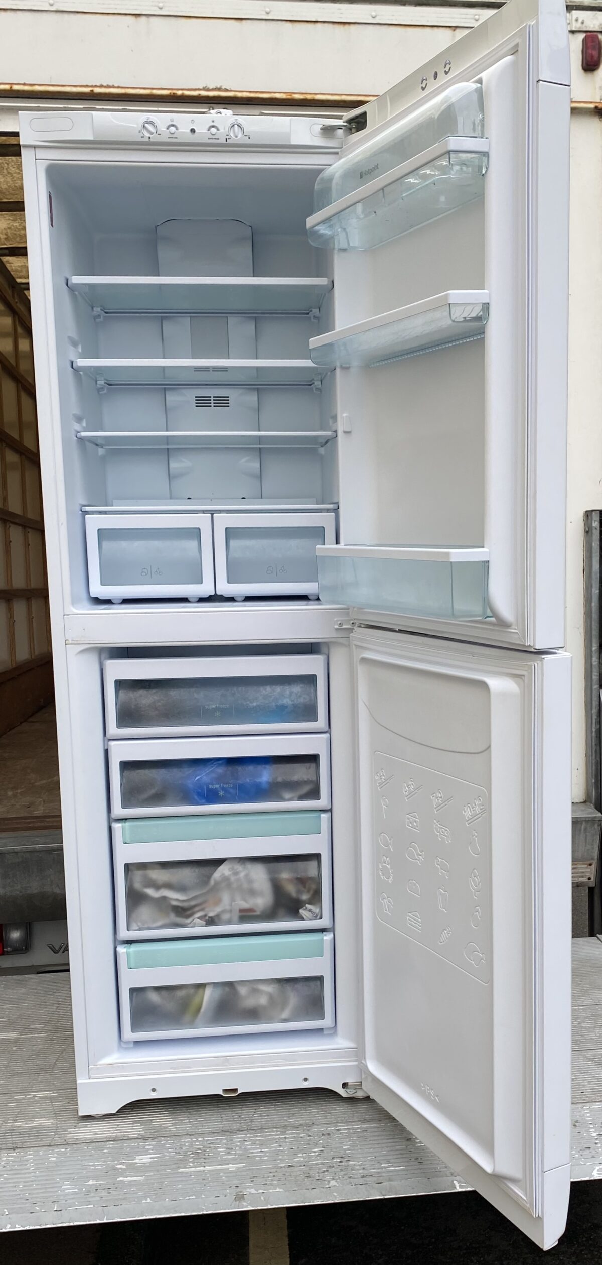 Hotpoint Fridge Freezer - Image 3