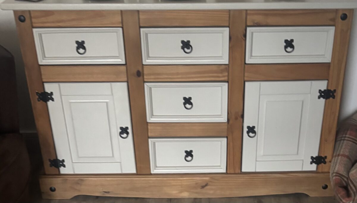 Side board
