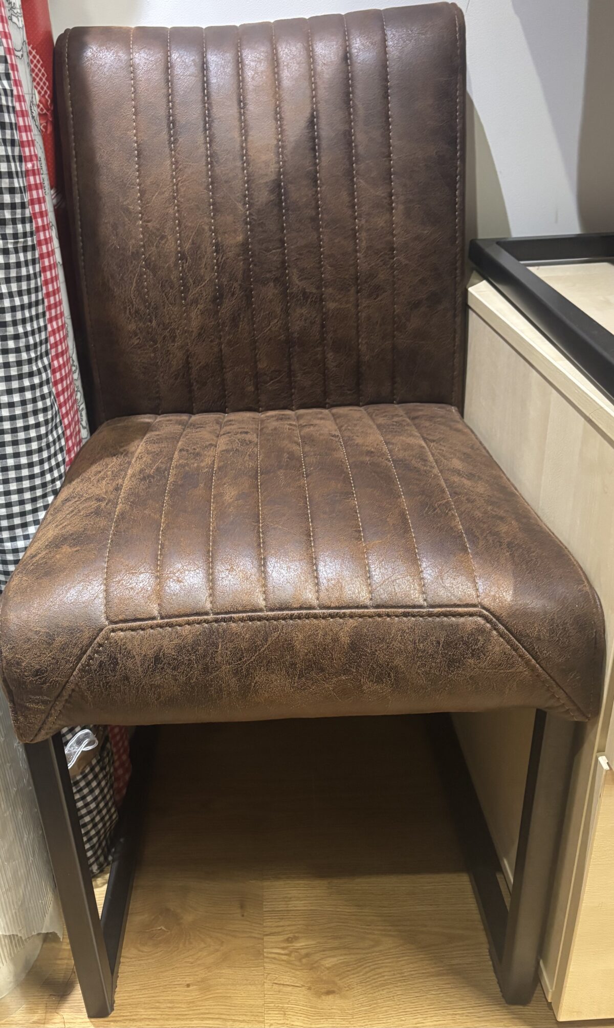 Dining chair