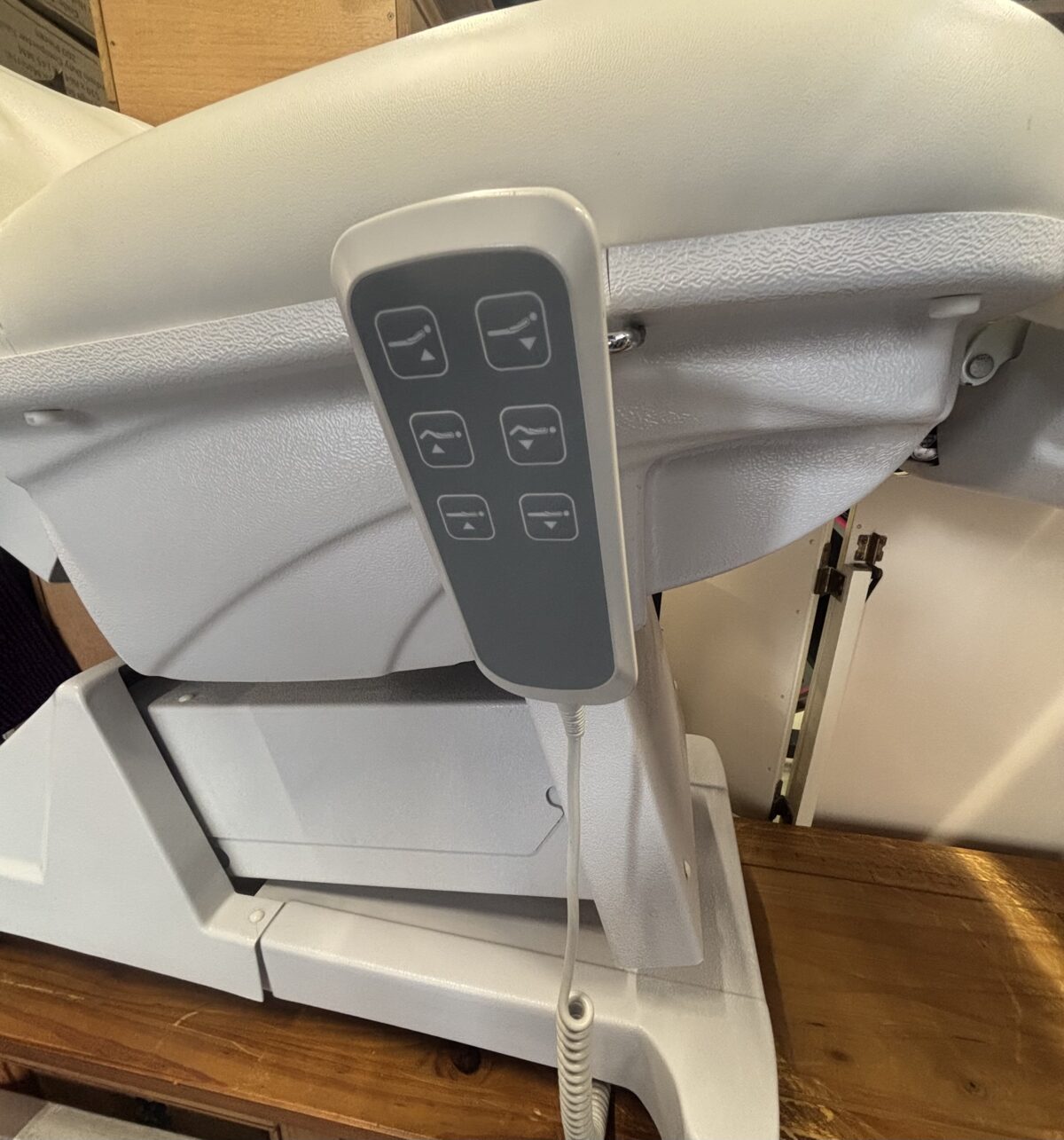 Electric massage table adjustable bed - Image 4