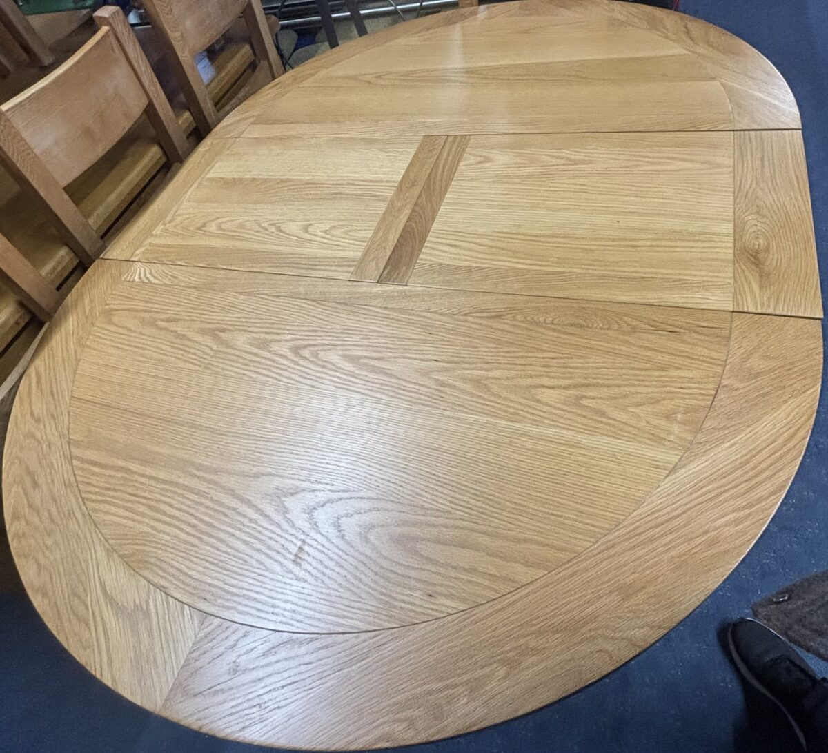 Dinning table - Image 2