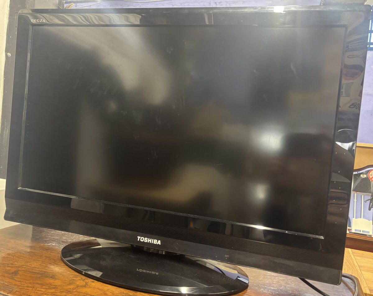 Toshiba TV 32inch