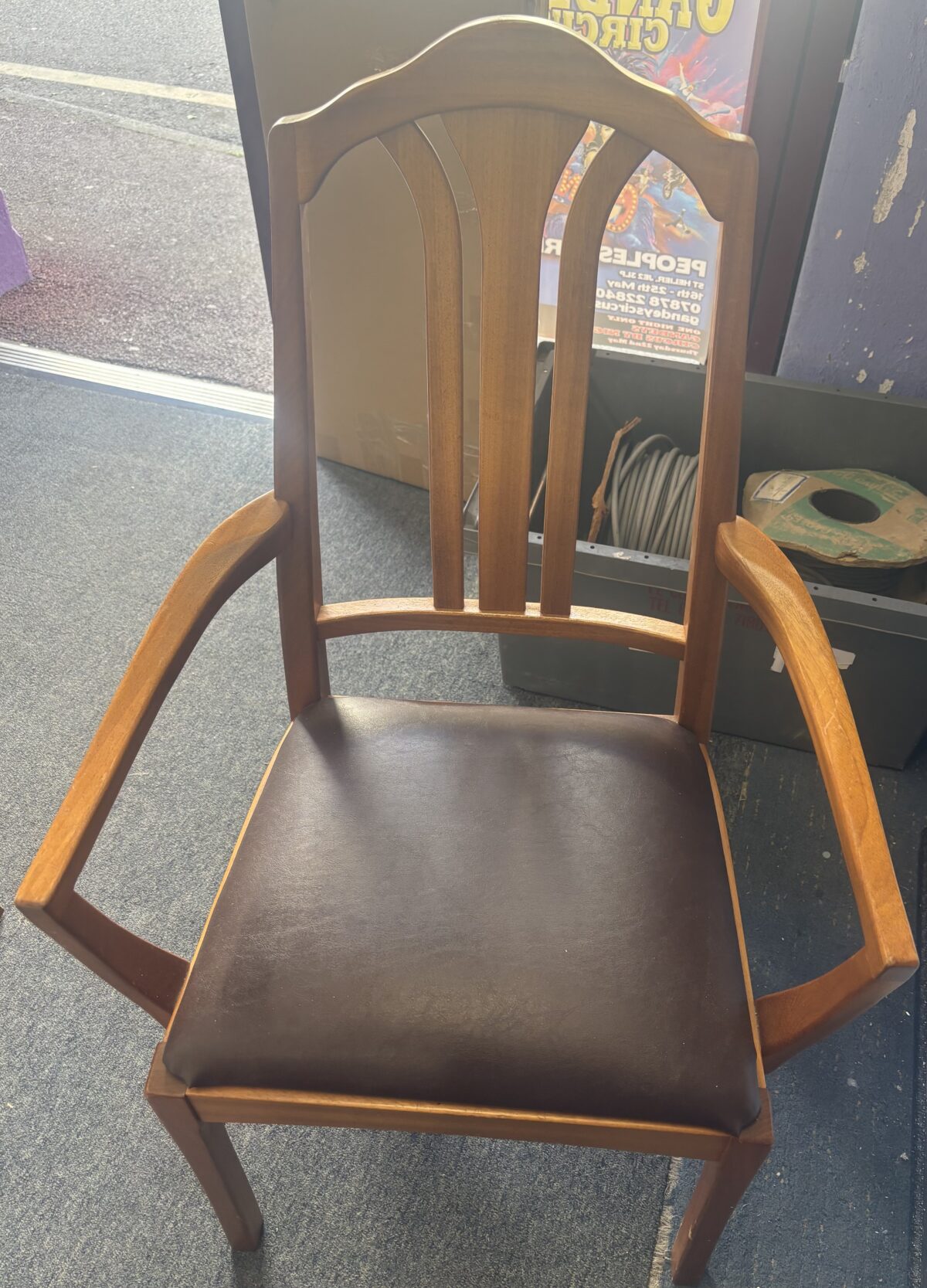 2x covers chairs
