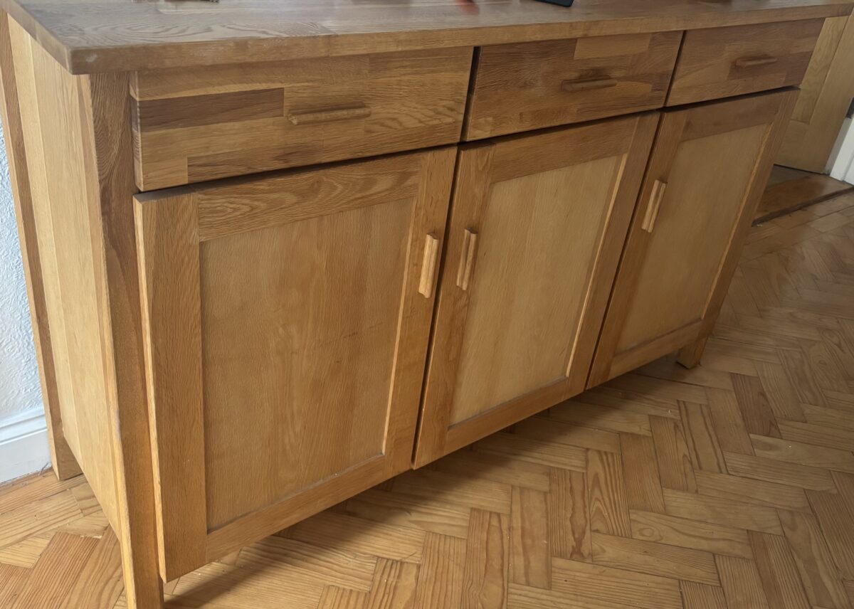 Side board