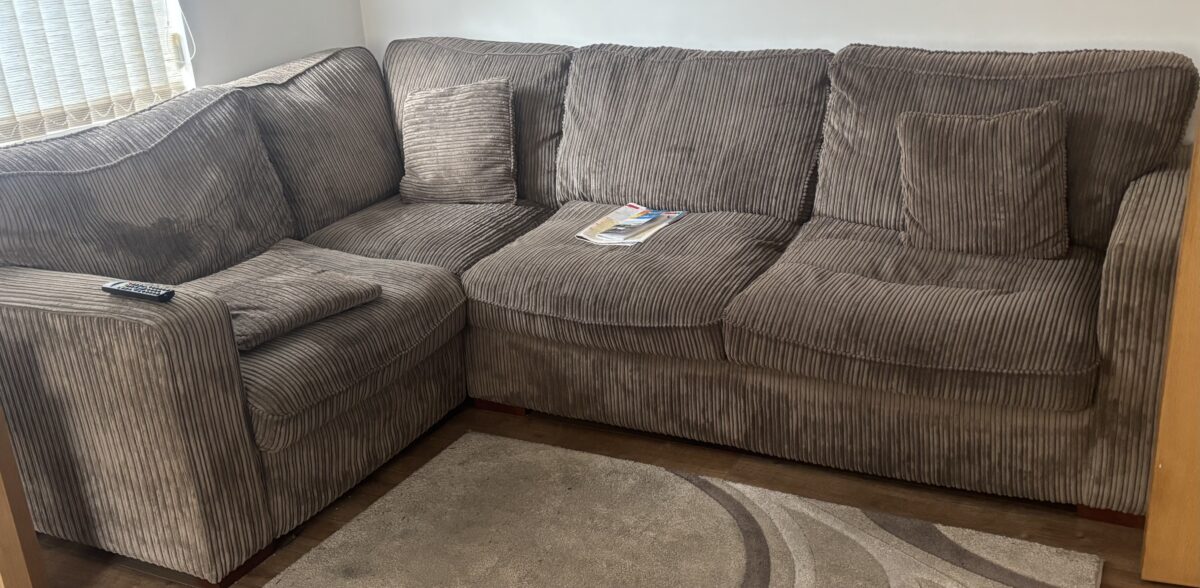 L shaped sofa - Image 3