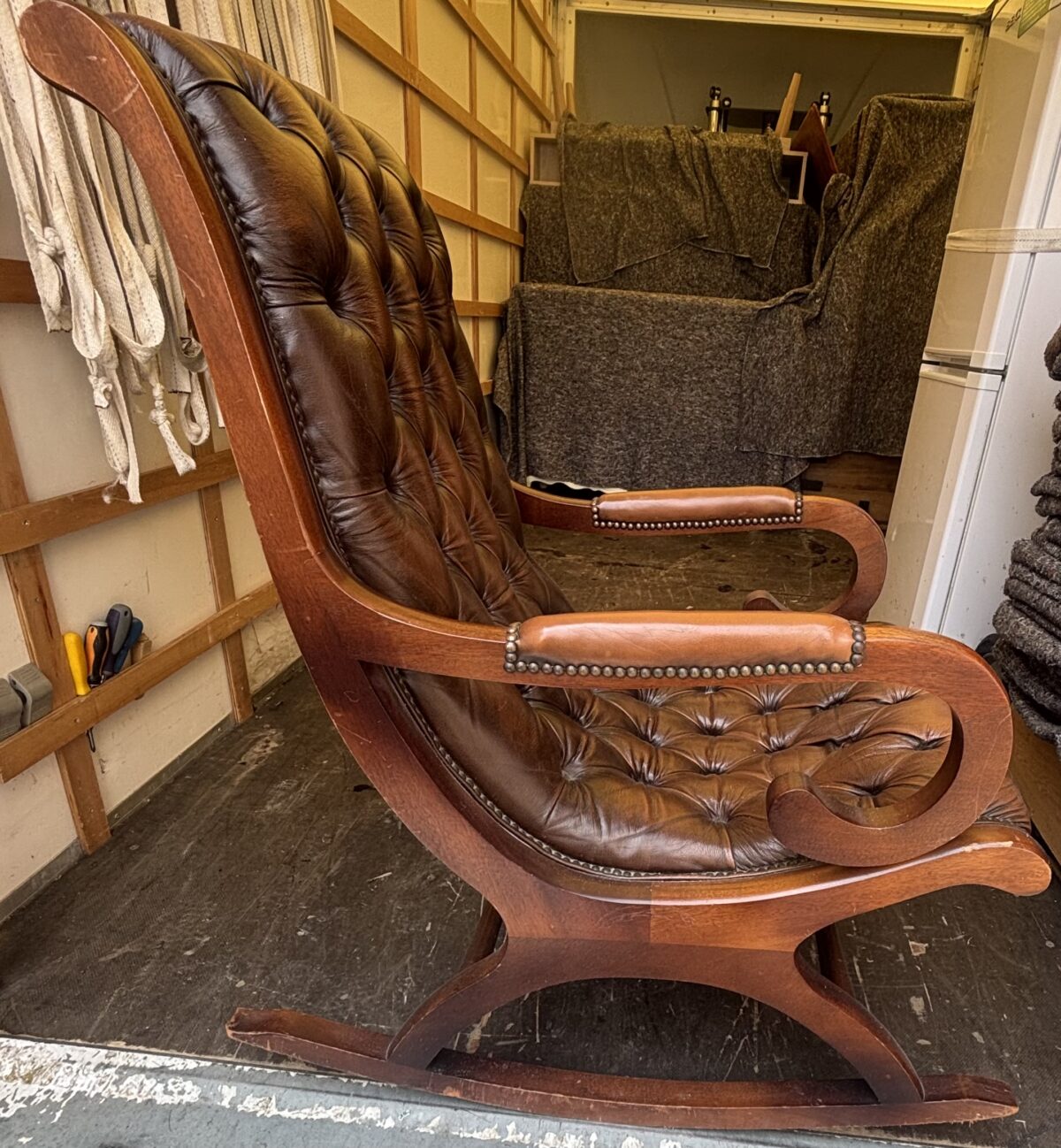 Chesterfield swivel chair