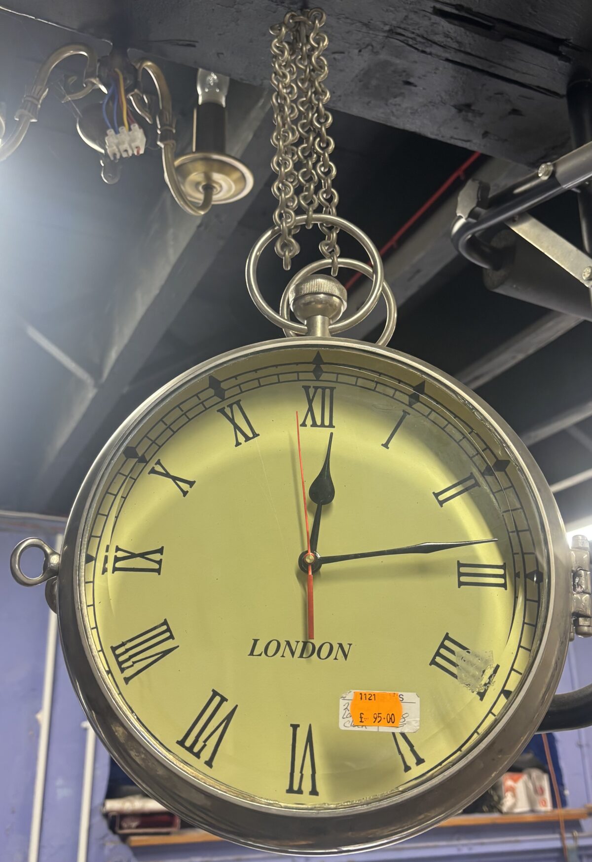 Two face London clock