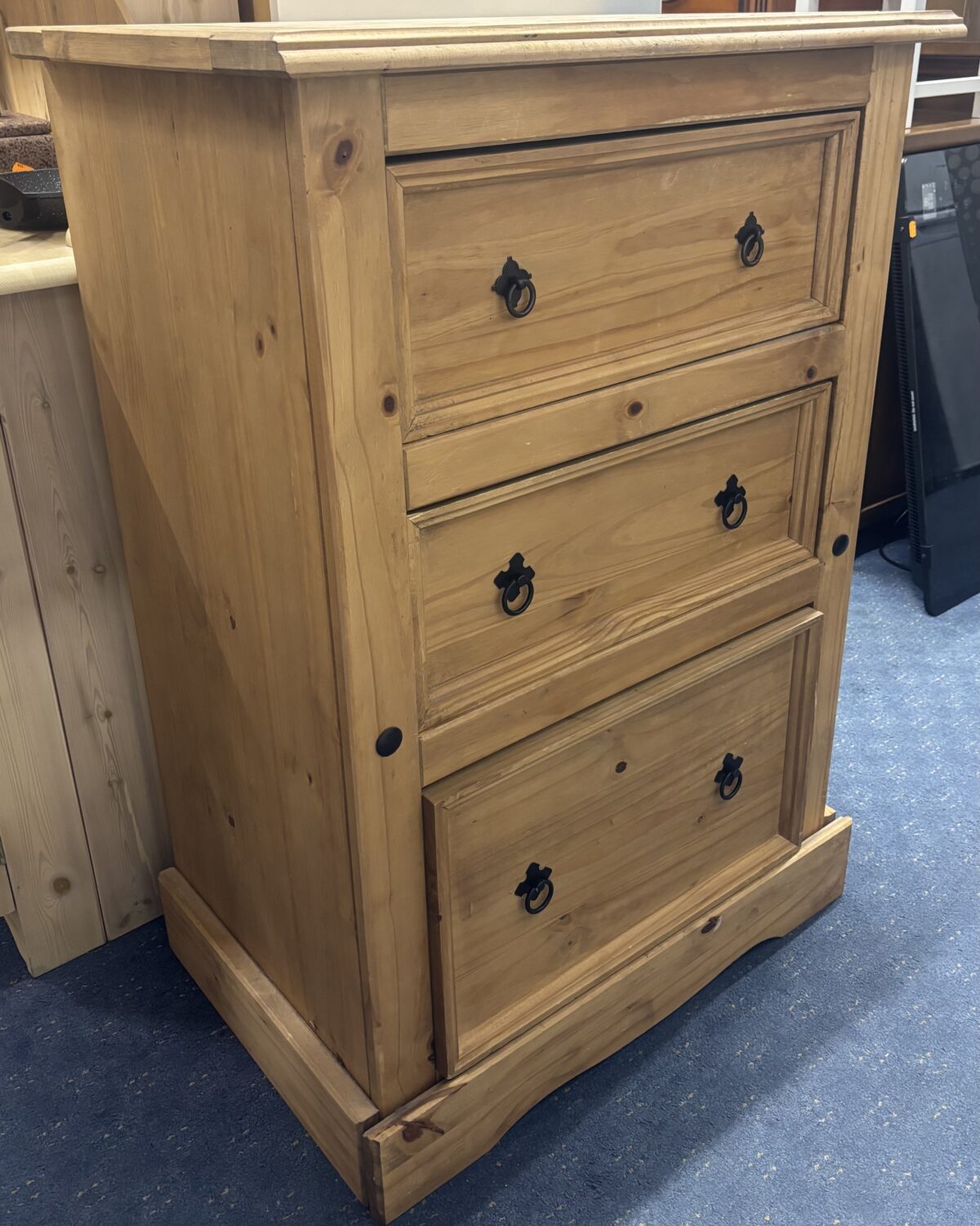 Chest of 3 drawers