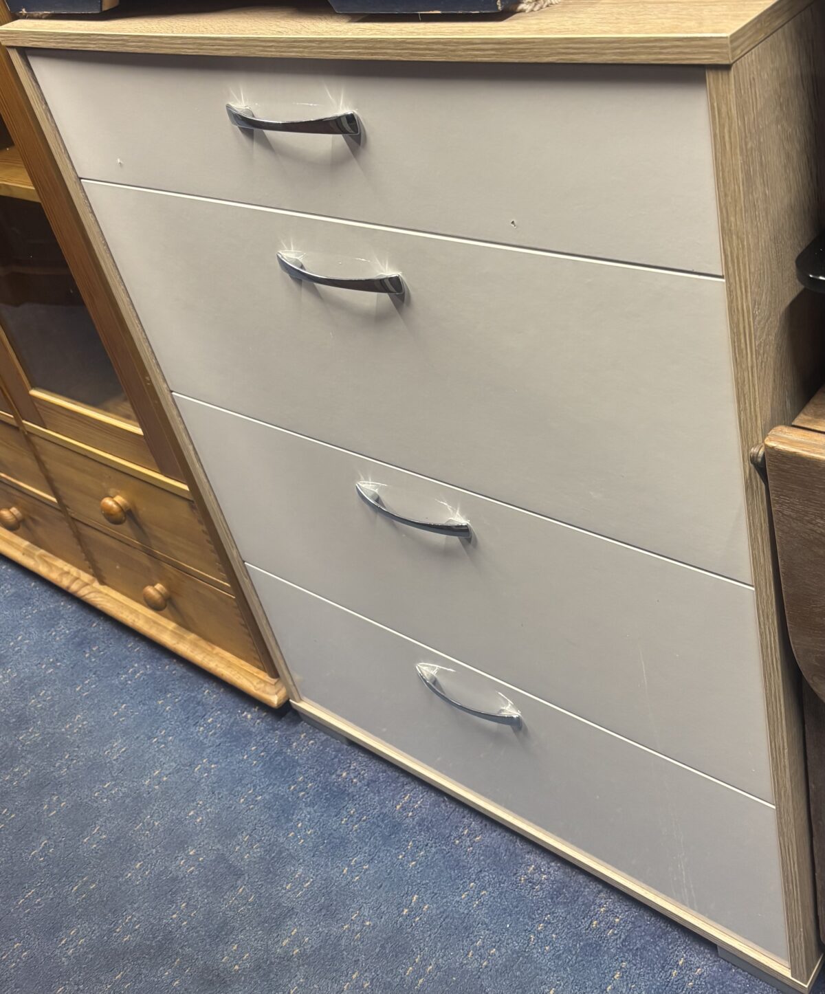 4 Drawers chest