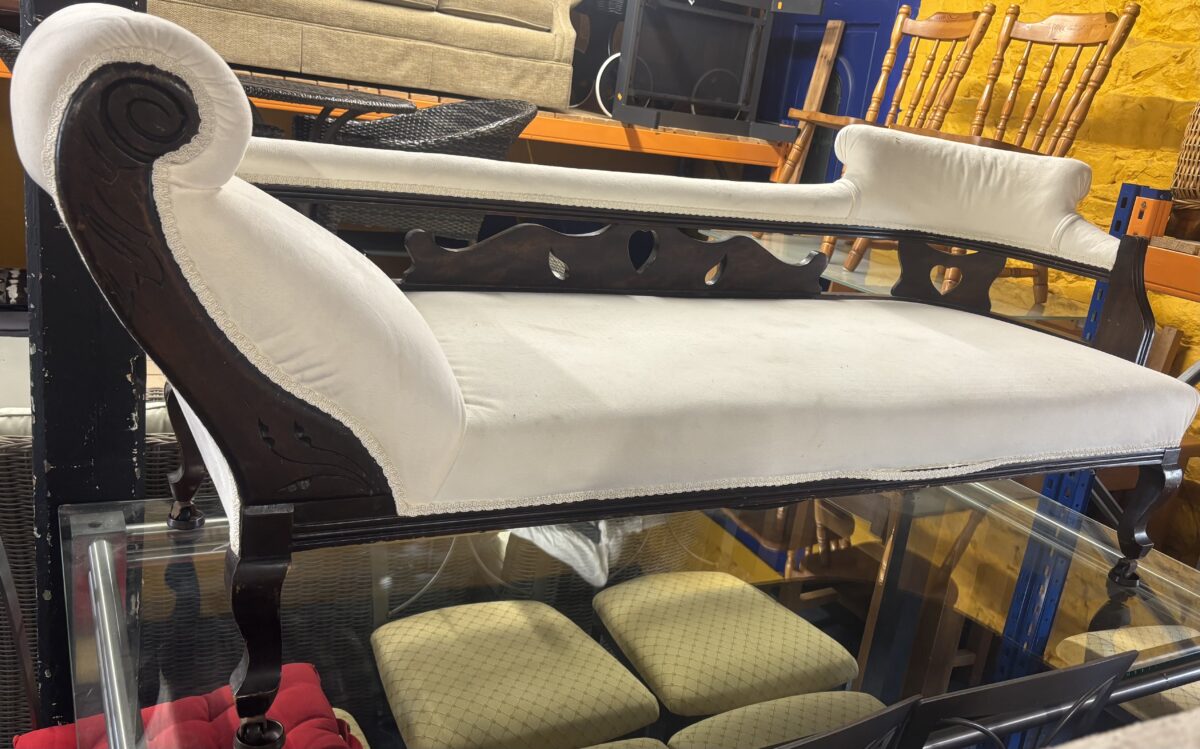 Chaise lounge