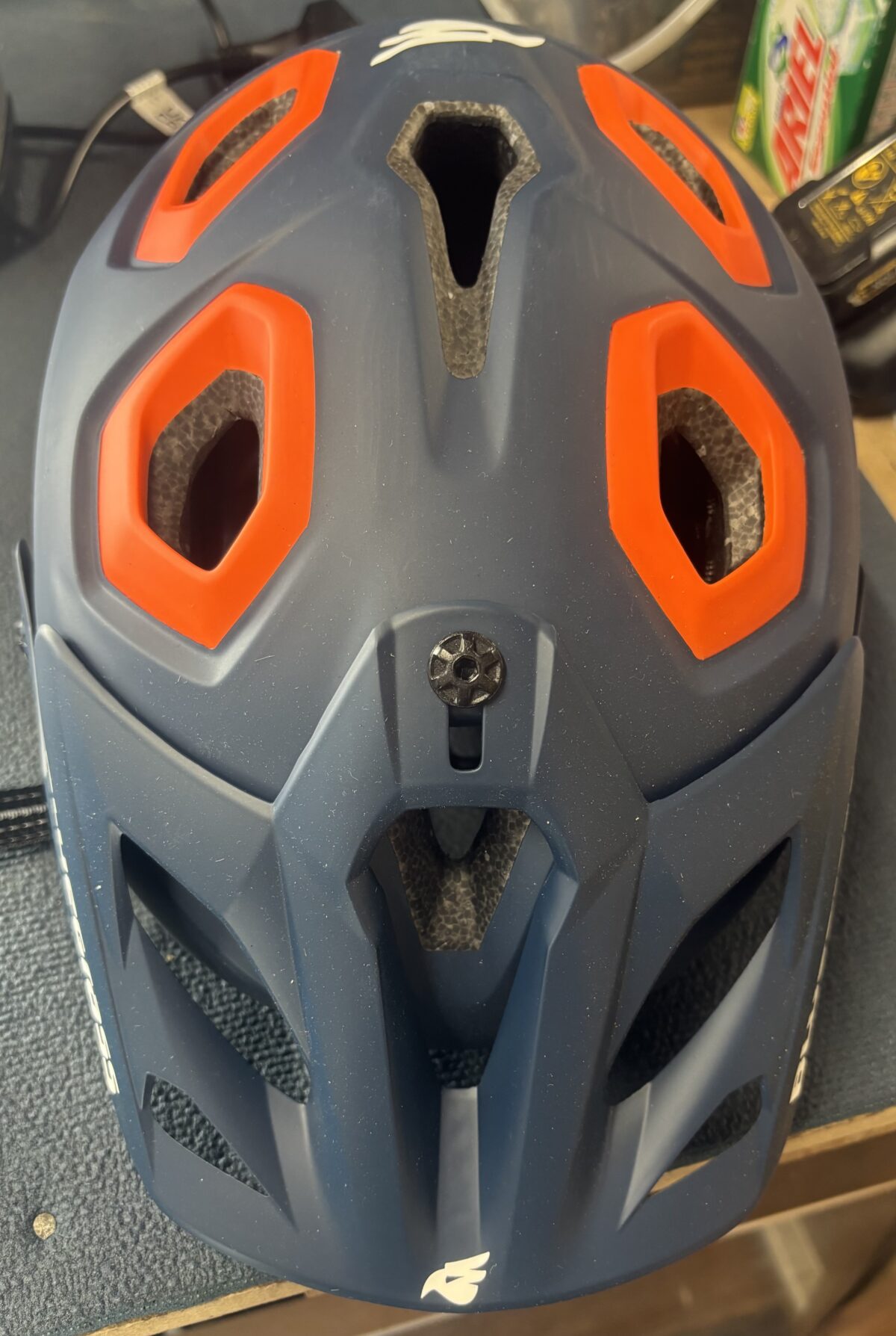 Bicycle helmet bluegrass