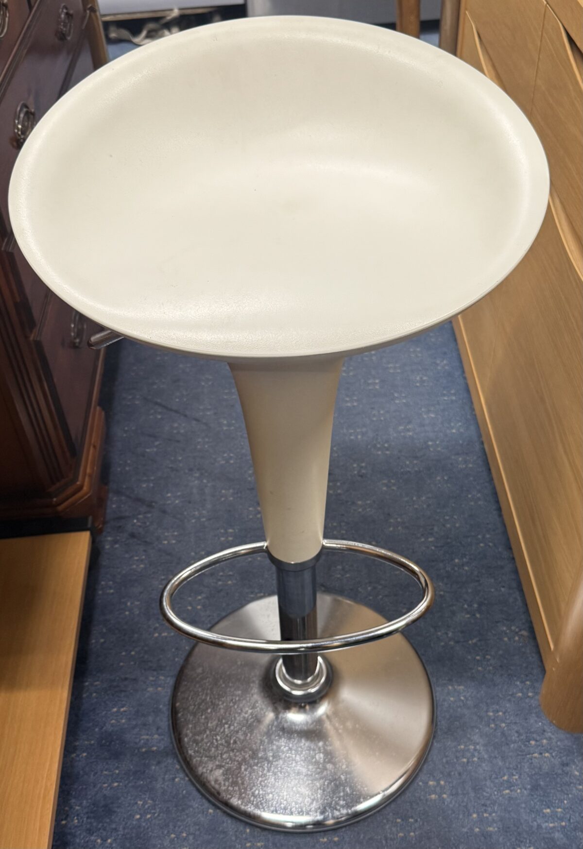 Barstool