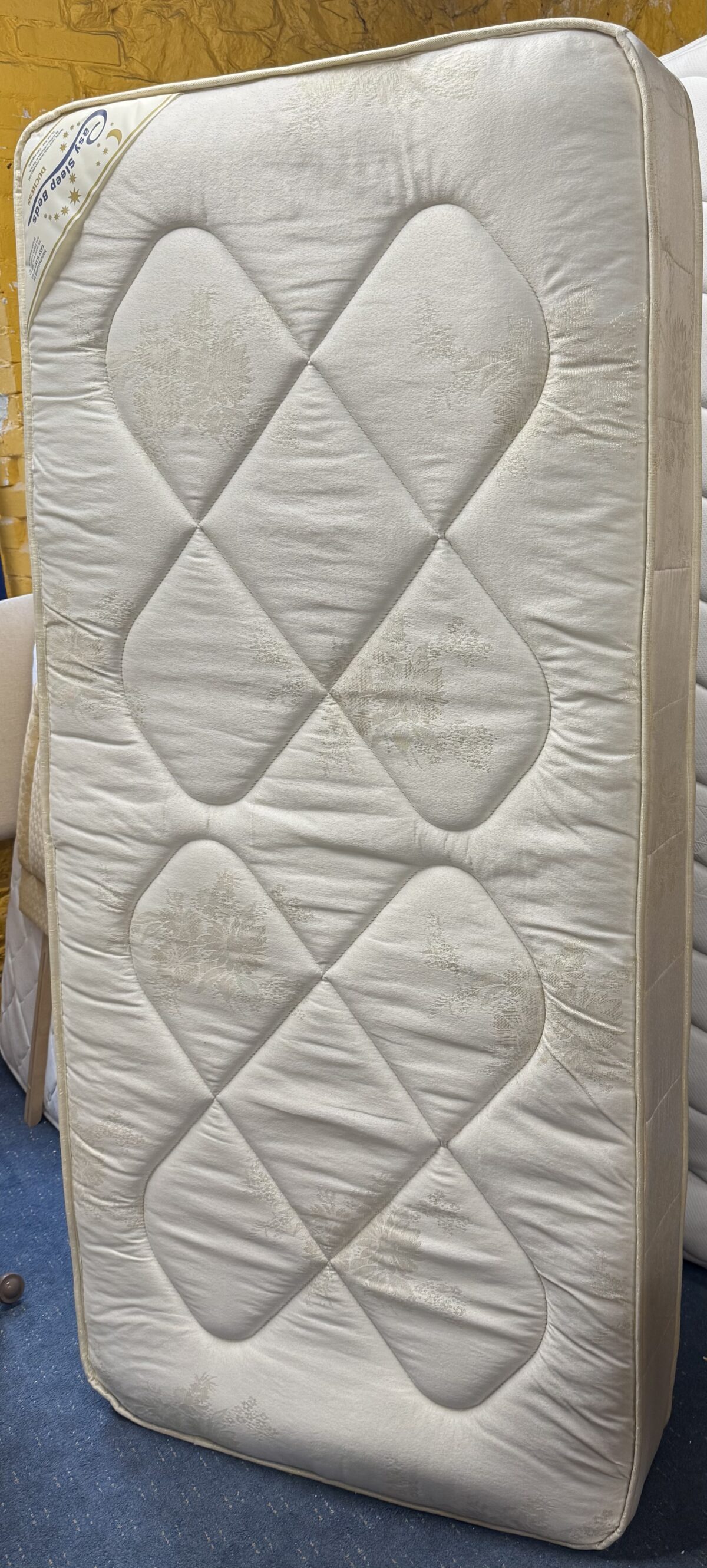 Single bed base  with 2 drawers and matress - Image 3