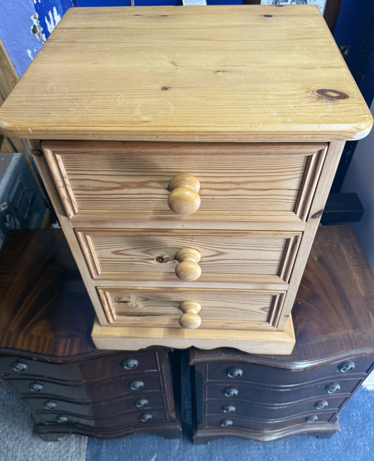 Pine bedside unit - Image 2
