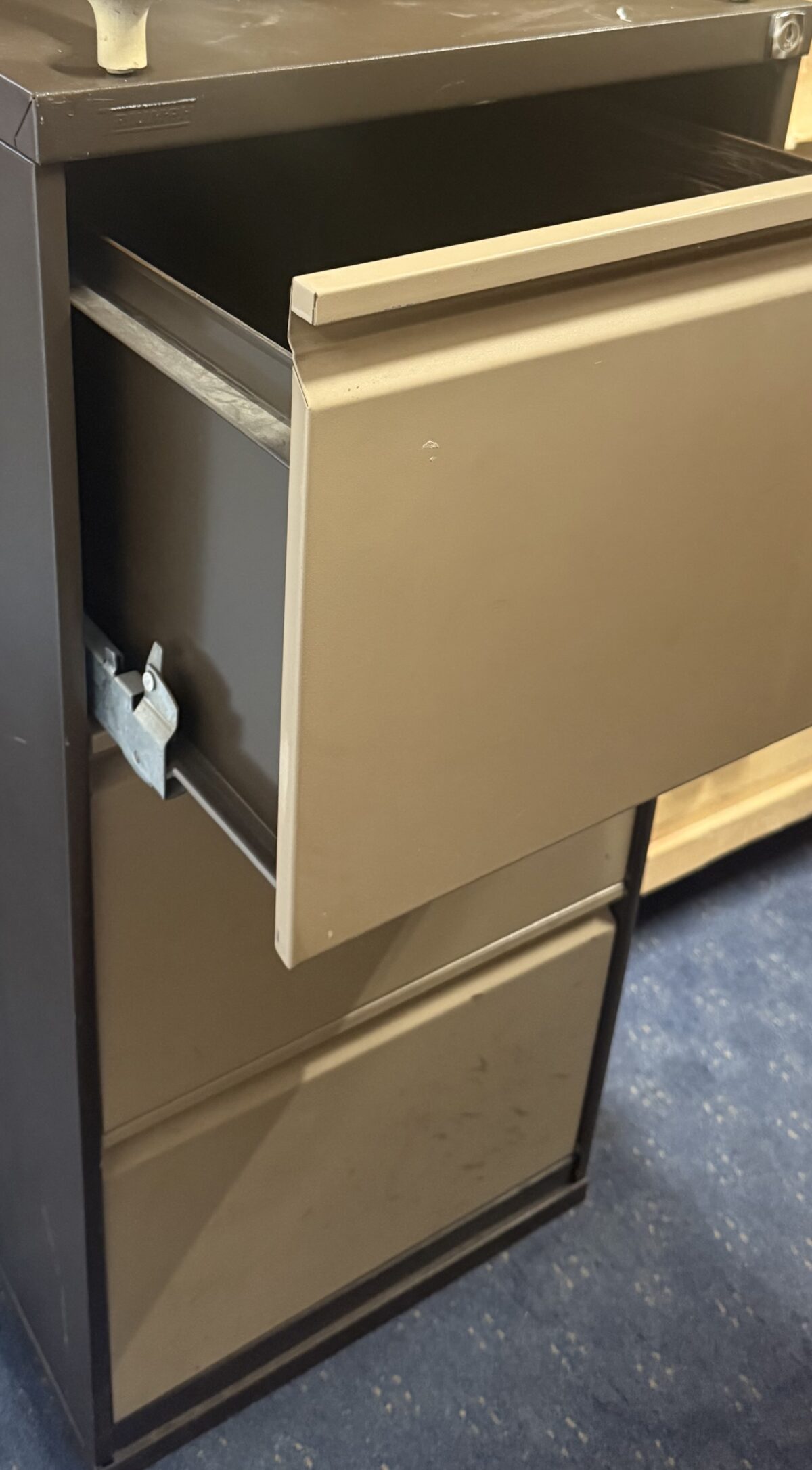 3 drawers filing cabinet - Image 3